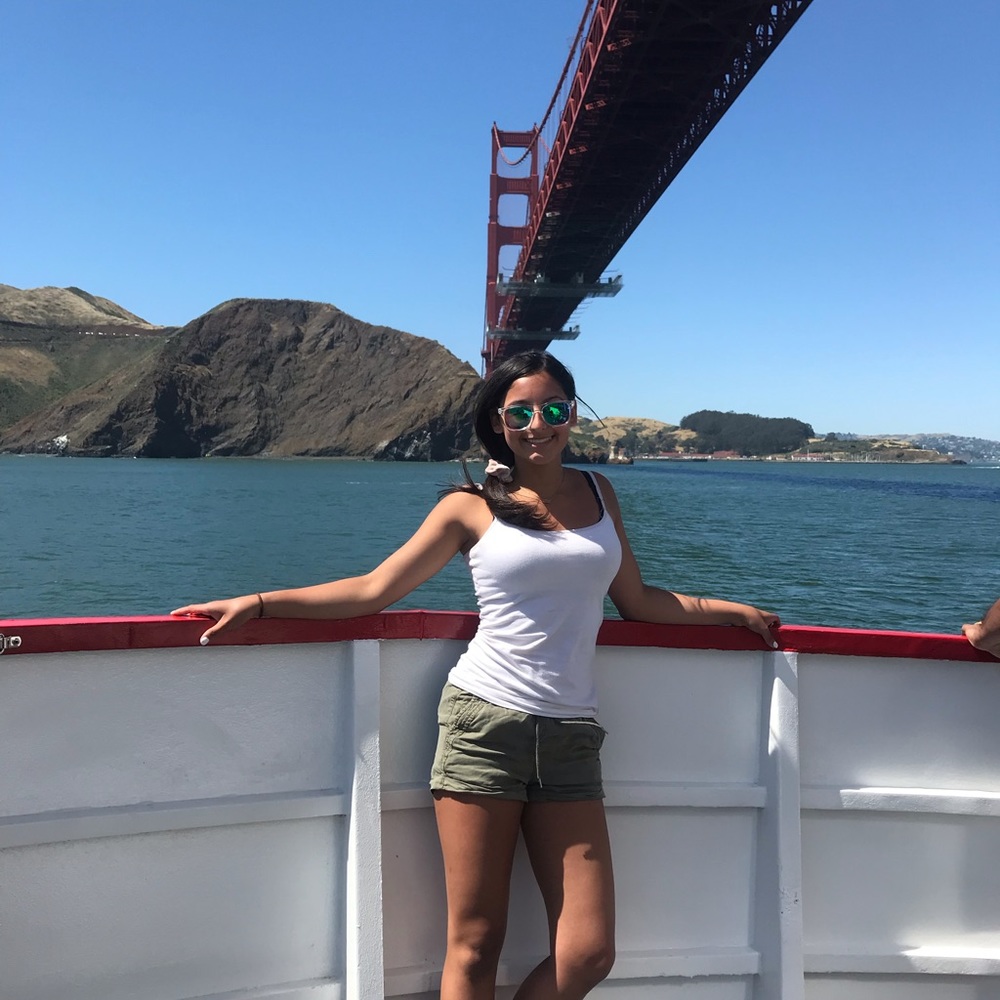 Meet your Posher, Ella